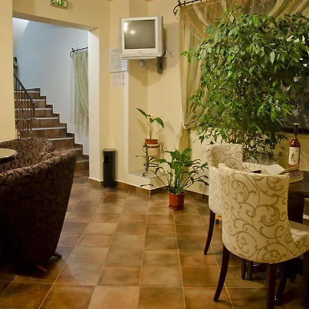 бизева къща Хотел 3*