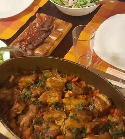 бизева къща Хотел 3*